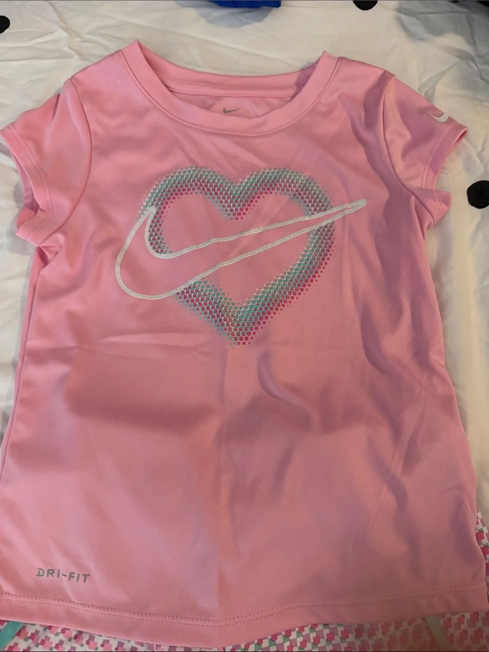 Nike Pink & Teal Girls Heart Dri-FIT Tee and Patterned Shorts - Picture 2 of 5